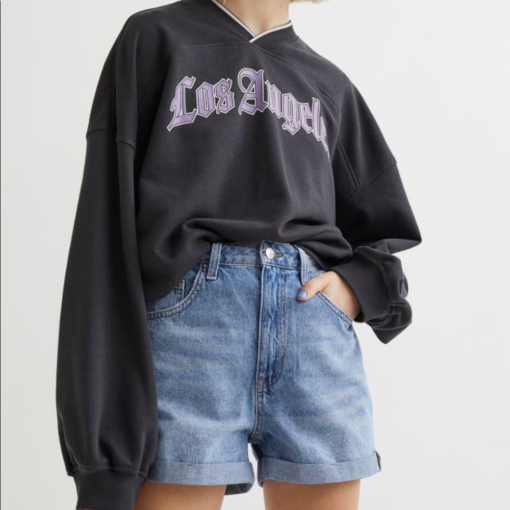H&M MOM FIT DENIM SHORTS